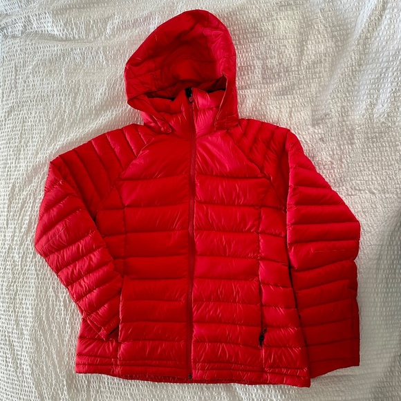 Burton Jackets & Blazers - BURTON EUC Red AK Down Hooded Mid-layer, PUFFER JACKET Women’s XL